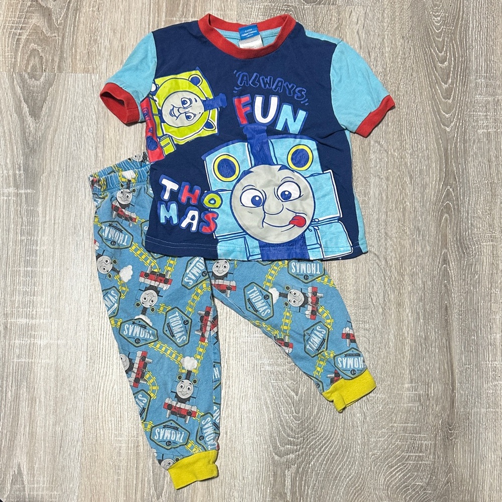 Thomas & Friends Boys Navy, Light Blue & Red Train Pajama Set